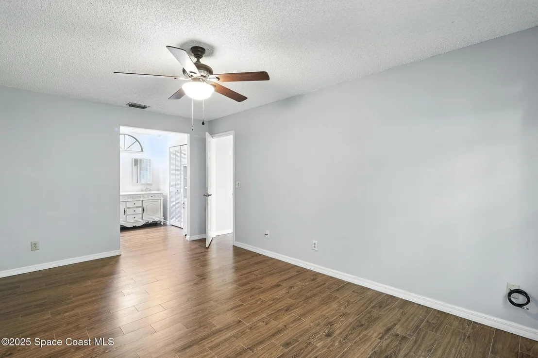 Photo of 4330 Silver Lake Drive