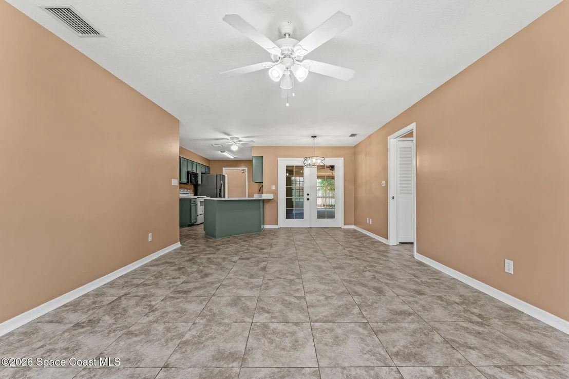 Photo of 950 Whisperpine Drive