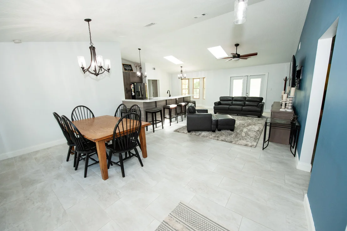 Photo of 4105 Alan Shepard Avenue