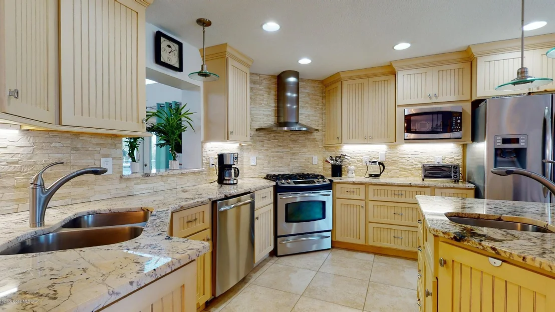 Photo of 448 Sparrow Drive