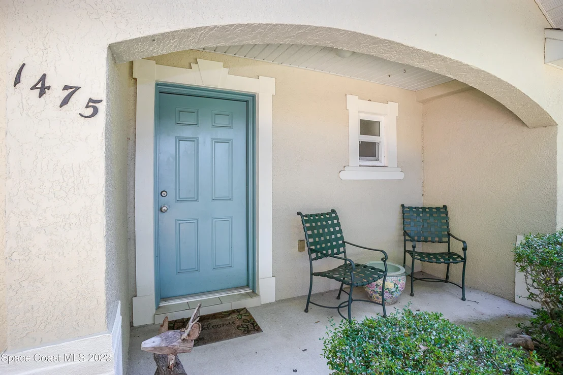 Photo of Unit 7 at 1475 Beechfern Drive