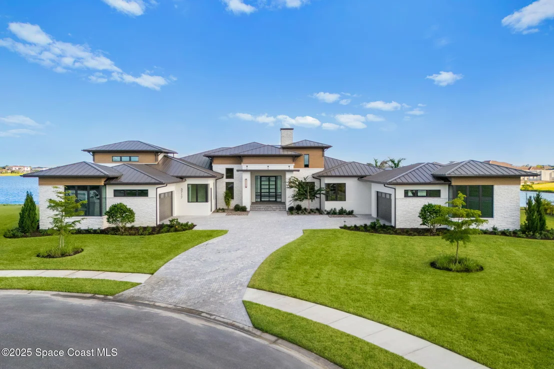 Photo of 3717 Upper Floridian Way