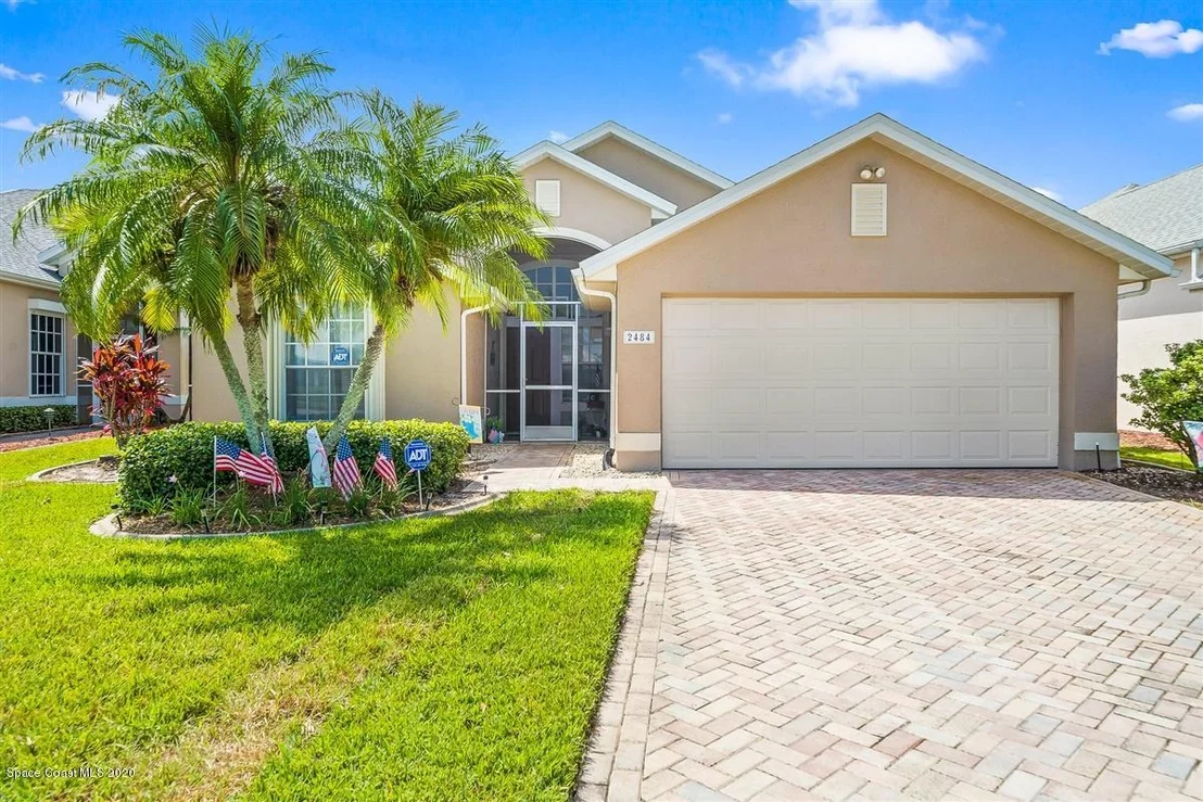 Photo of 2484 Addington Circle