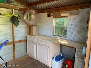 Photo of 1298 Hollywood Drive