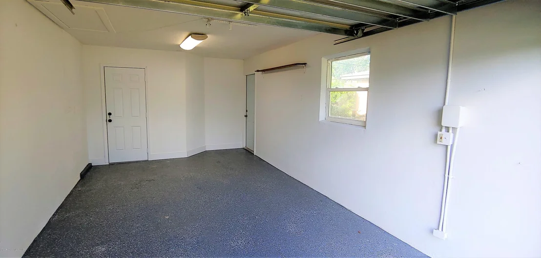 Photo of 2187 Montgomery Road