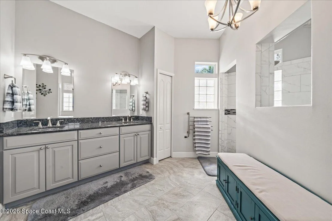 Photo of 1050 Starling Way