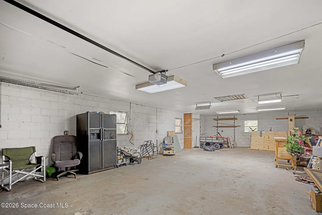 Photo of 620 W Pine Road