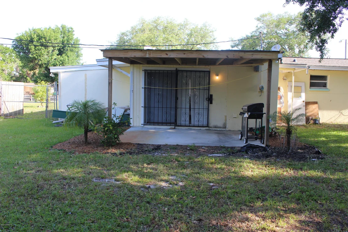 Photo of 1113 W Highland Drive