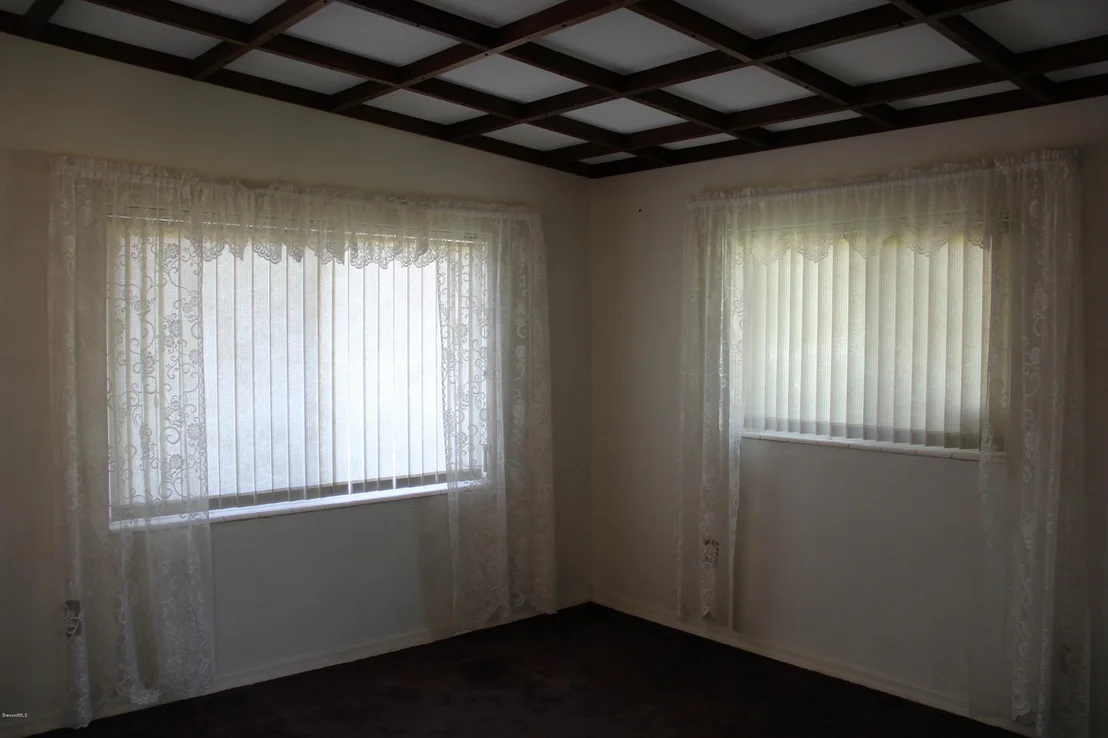 Photo of 1139 Aurora Road