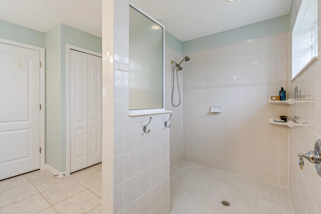 Photo of 7137 Broderick Drive