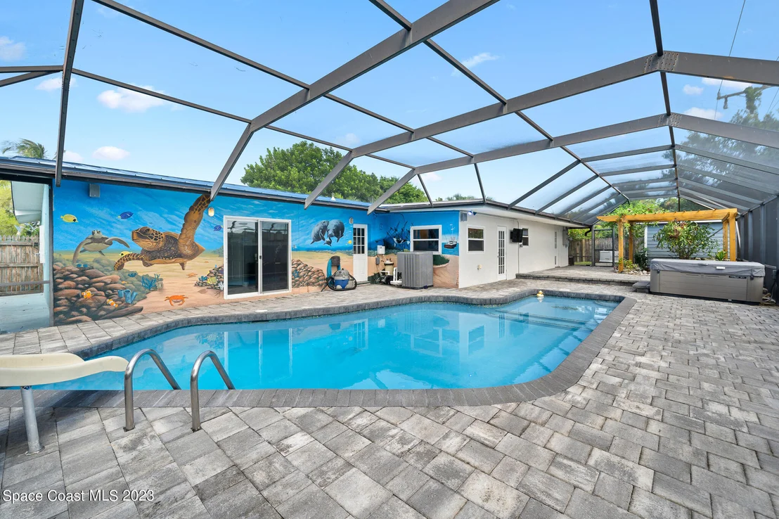 Photo of 275 Cinnamon Drive