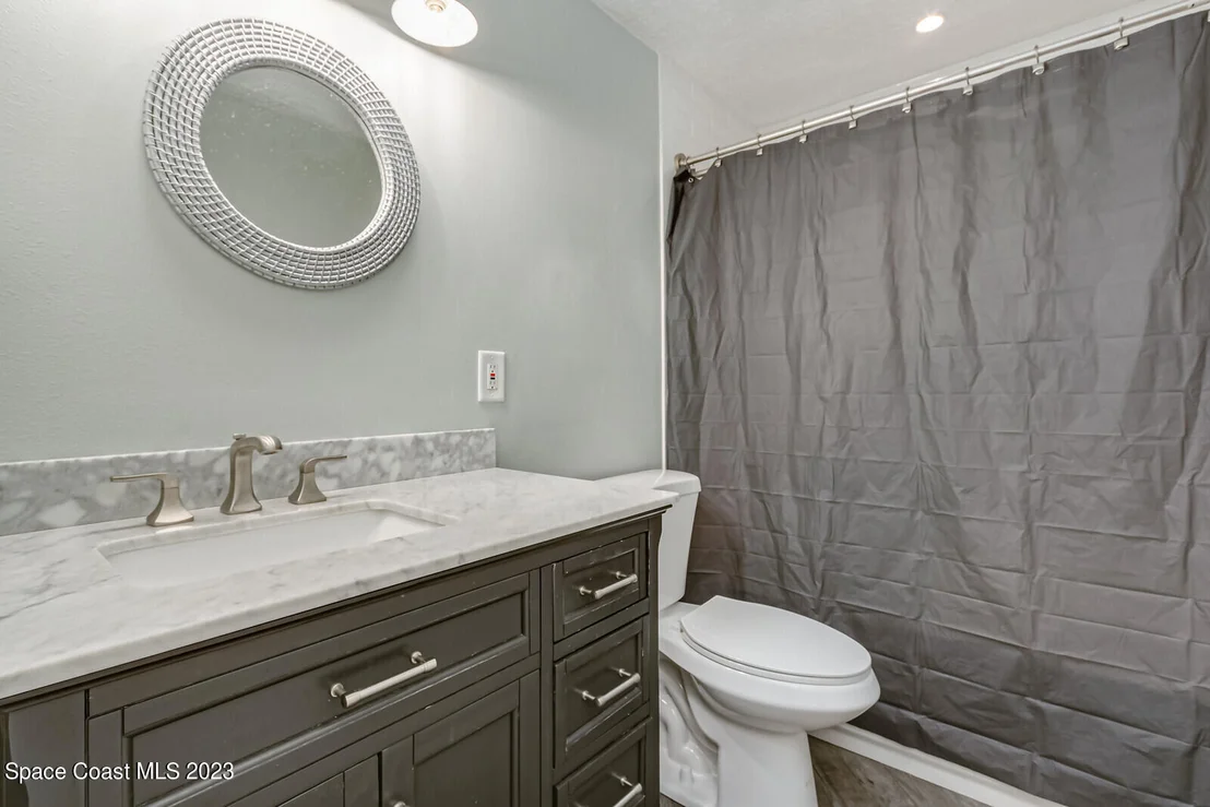 Photo of 581 Clarke Avenue