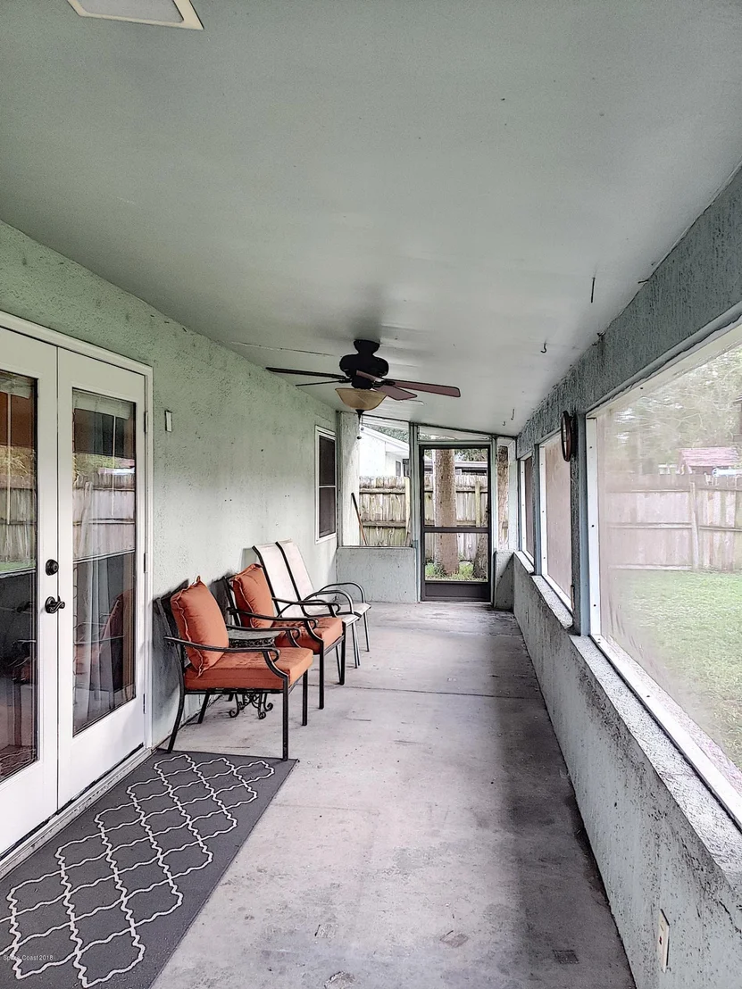 Photo of 1699 Palm Ridge Road