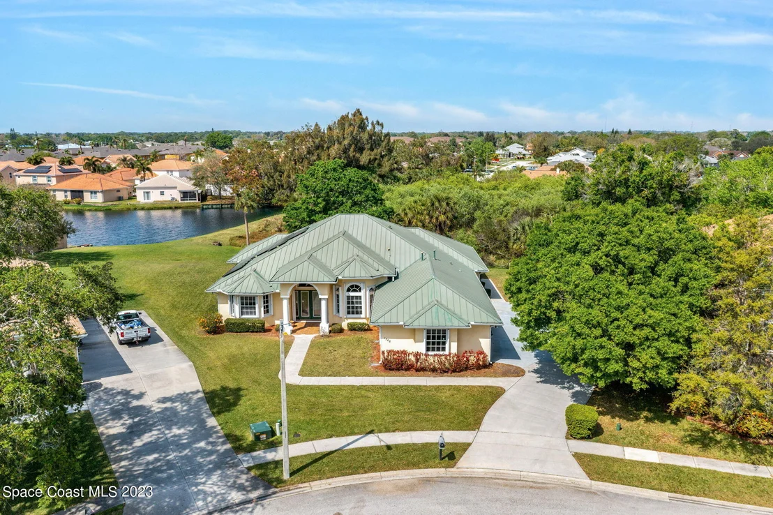 Photo of 1368 Centennial Way