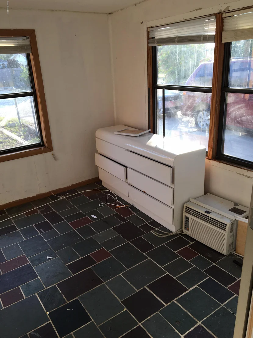 Photo of 1540 Mac Arthur Lane