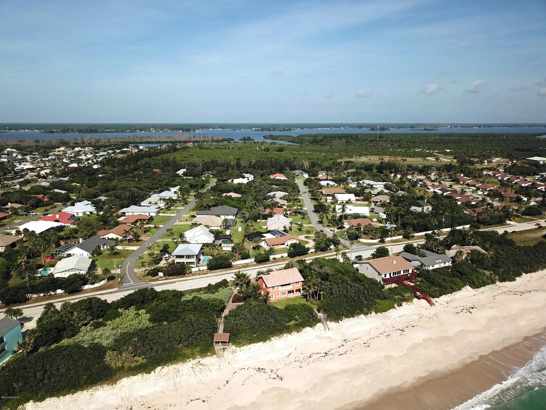 Photo of 7091 Highway A1a