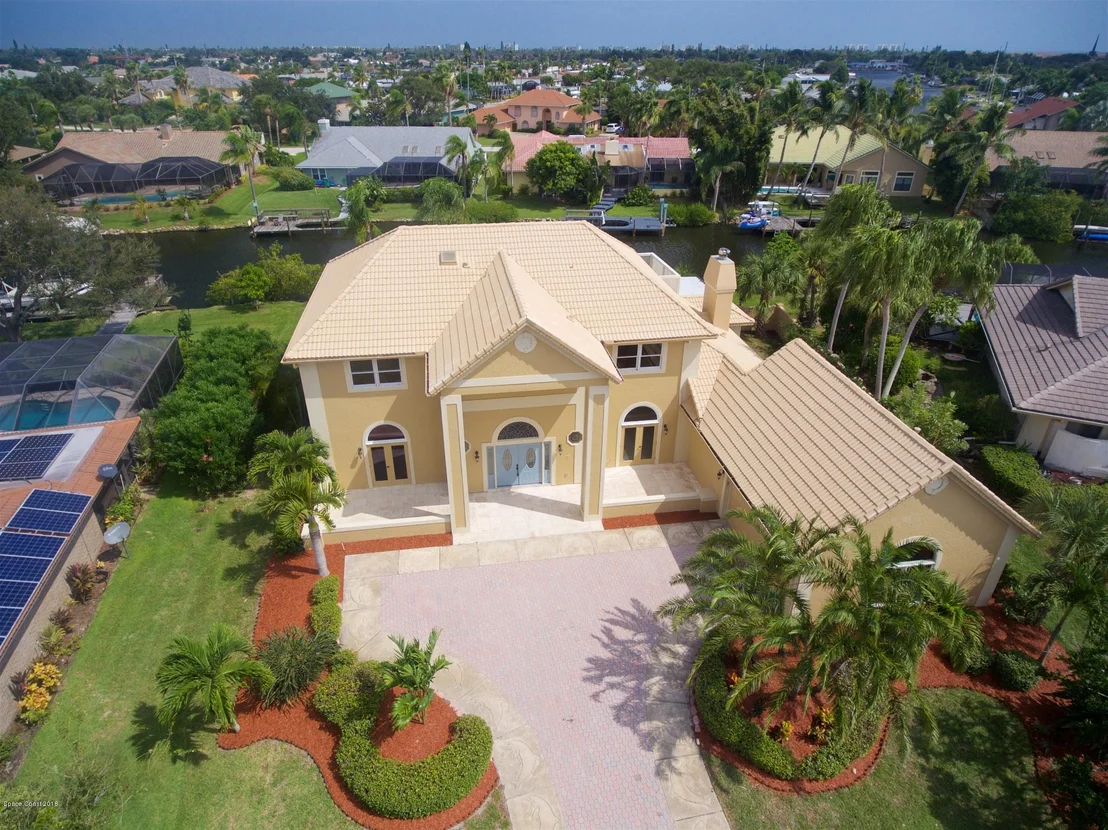 Photo of 545 Lanternback Island Drive