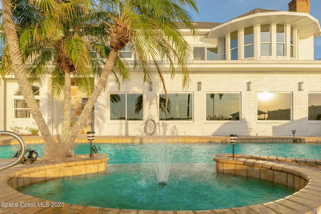 Photo of 466 Lanternback Island Drive