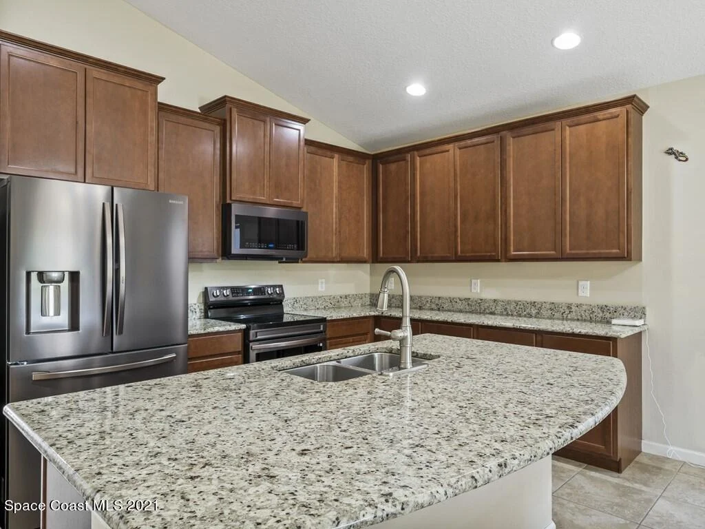 Photo of 1232 Dillard Drive SE