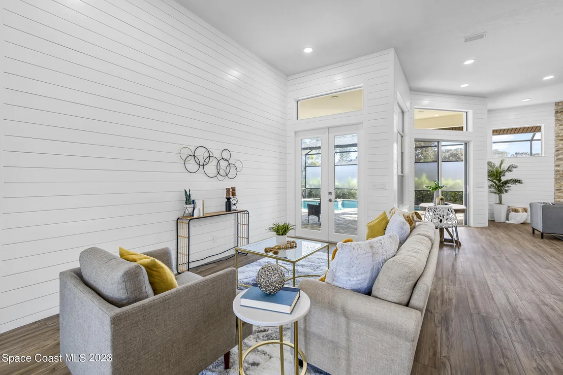 Photo of 473 Peregrine Drive