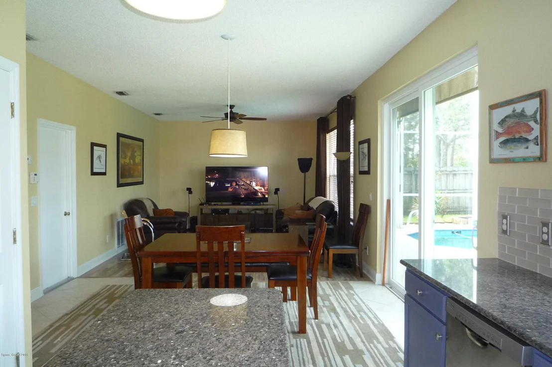 Photo of 1400 Hill Avenue