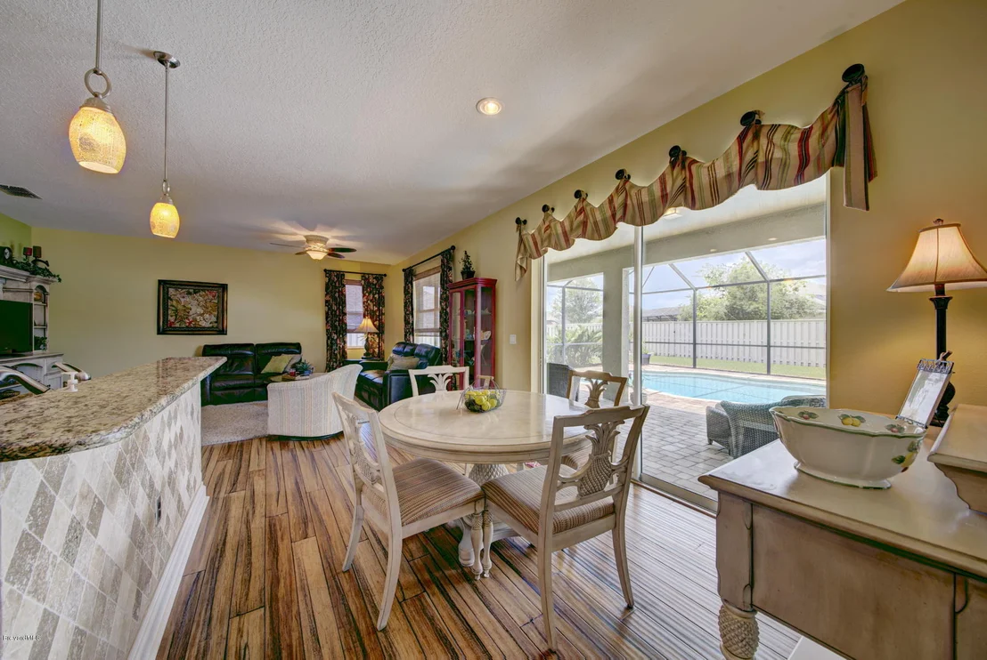 Photo of 5909 Croydon Court