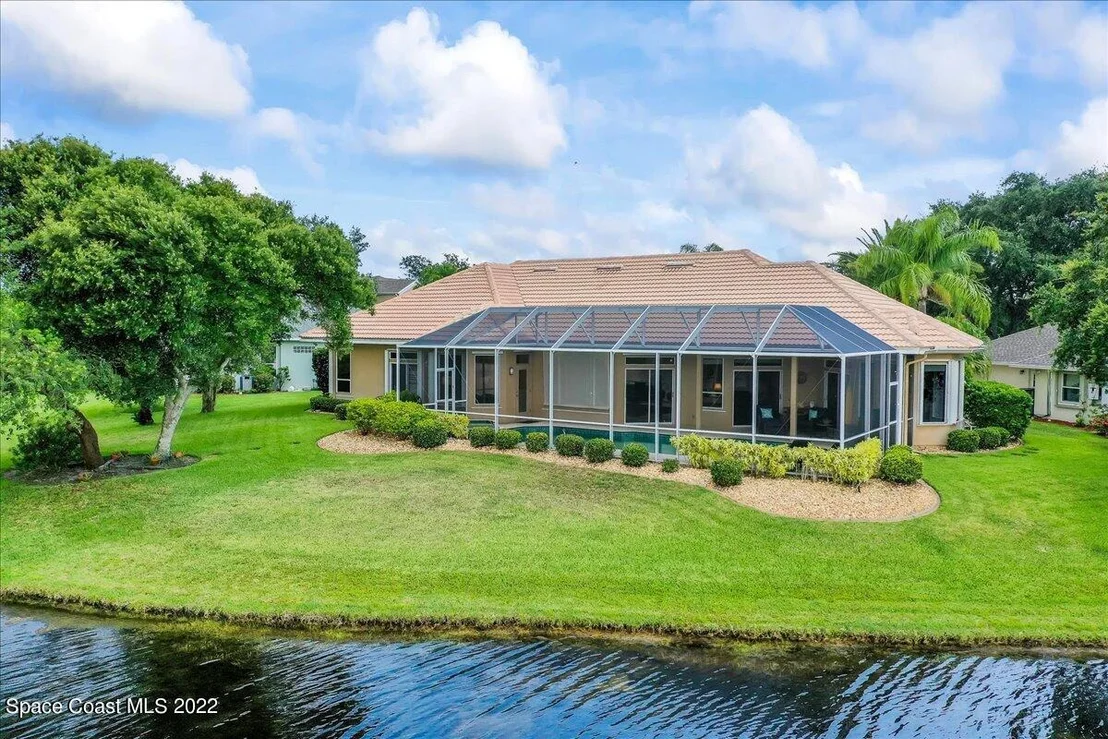 Photo of 302 Sandhurst Drive