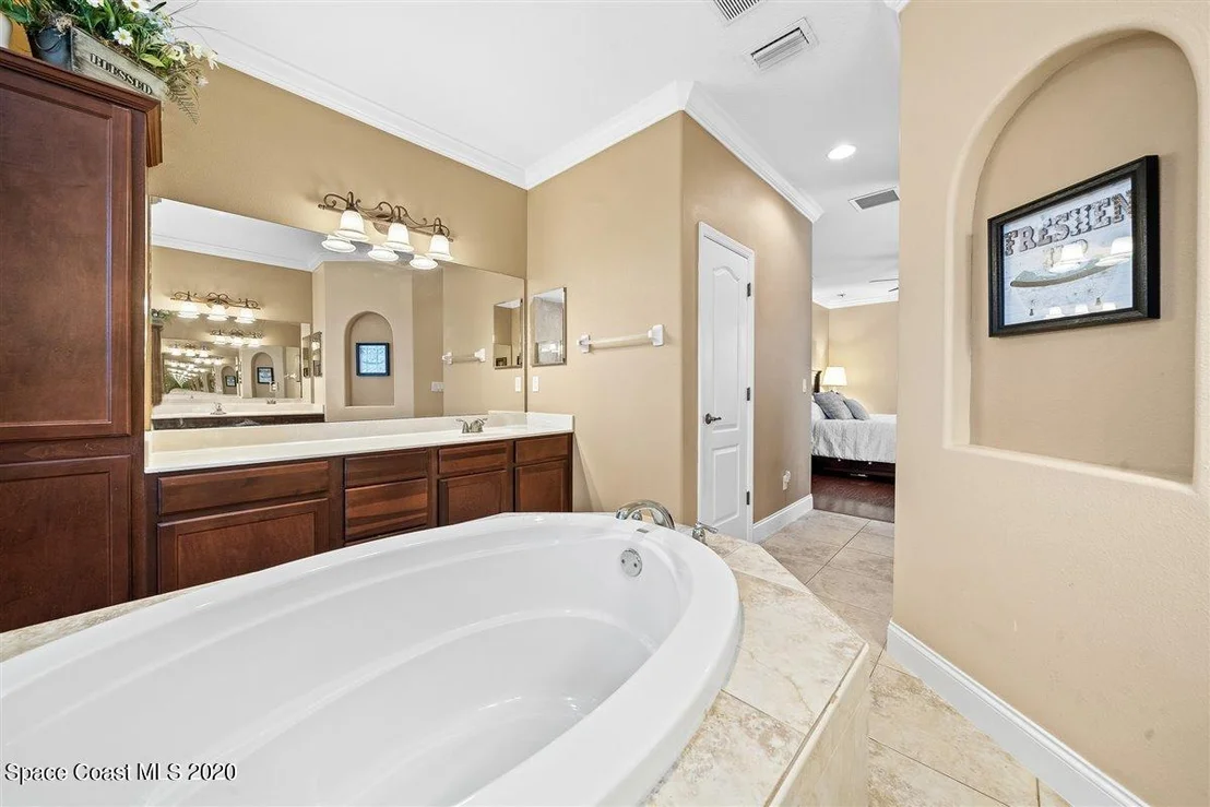 Photo of 1429 Corbett Lane