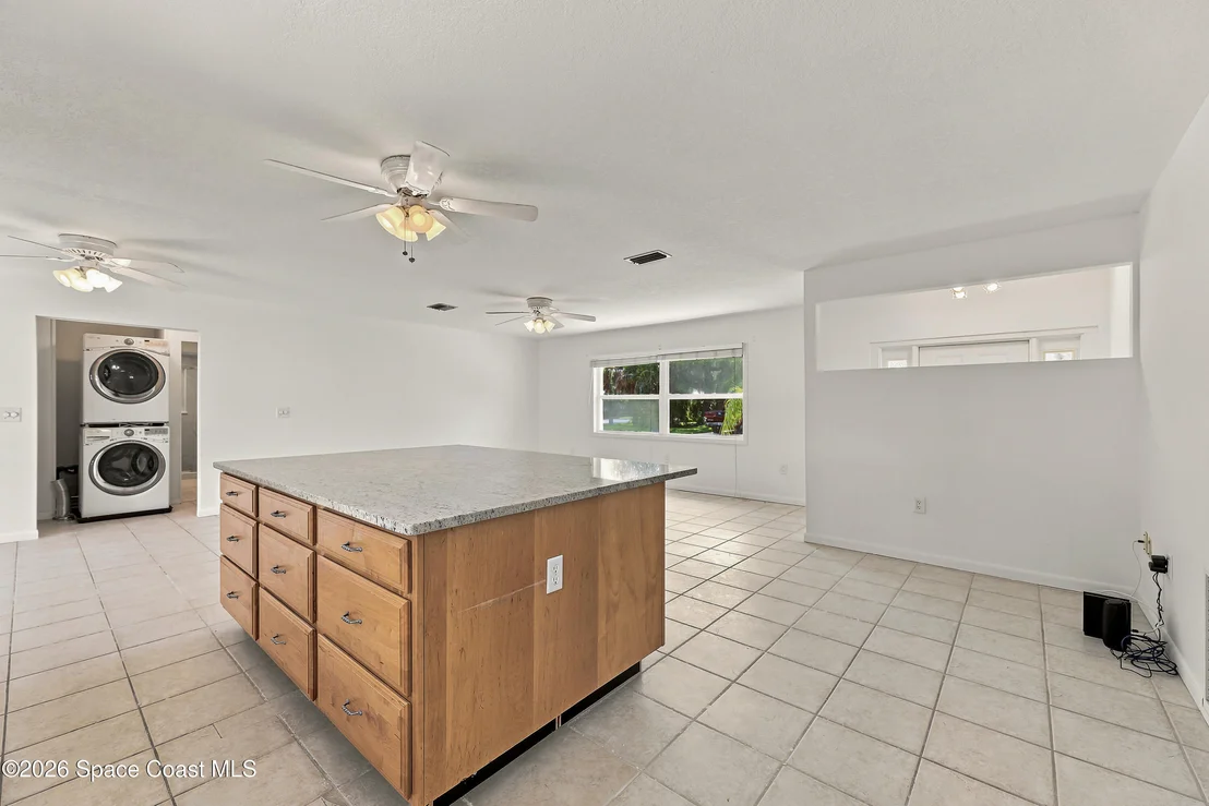 Photo of 215 Pelican Drive