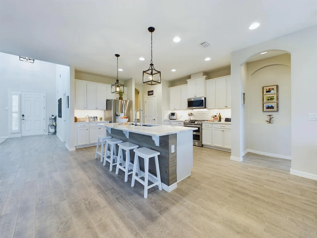 Photo of 8020 Lucent Court