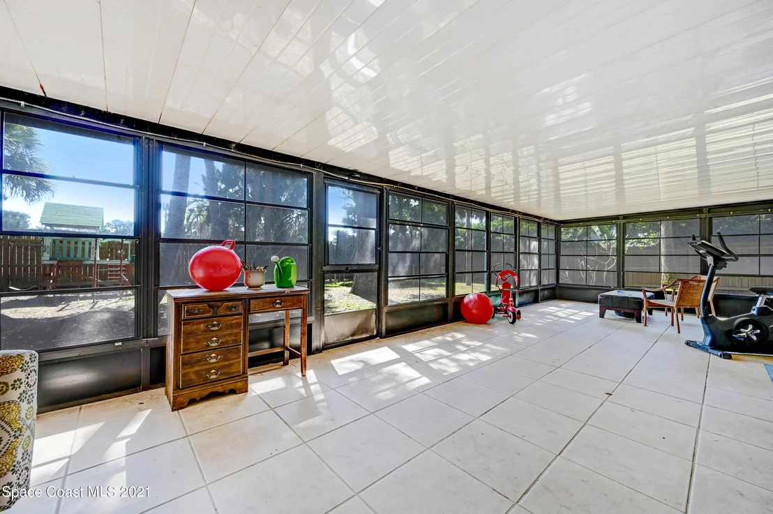 Photo of 556 Chestnut Street