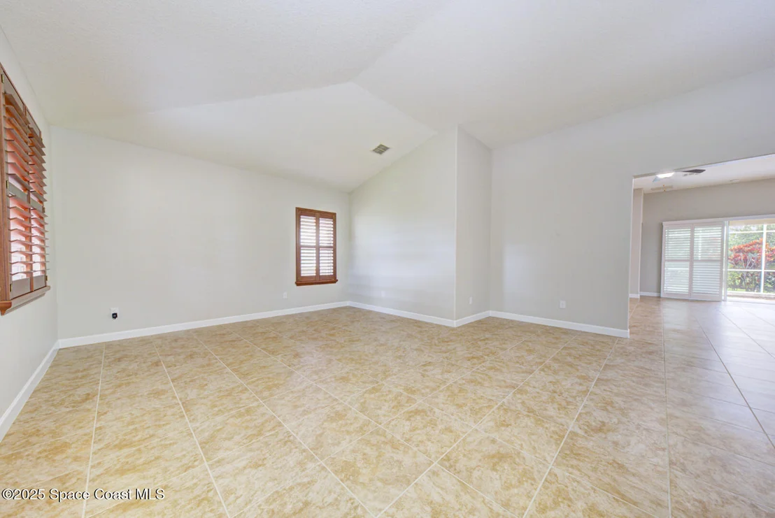 Photo of 3352 Russ Place