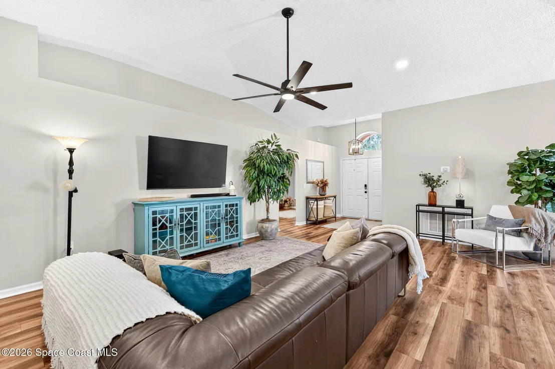 Photo of 1716 Vista Lake Circle