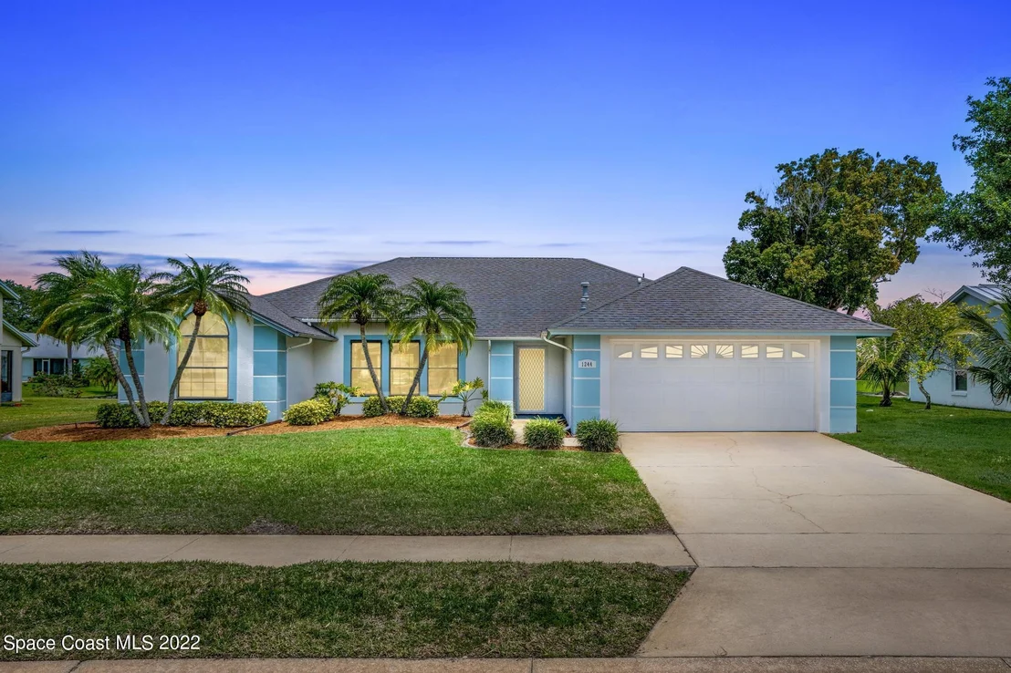 Photo of 1244 Lakeview Drive