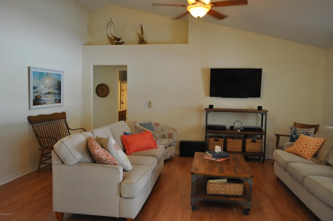 Photo of 1581 Whitman Drive