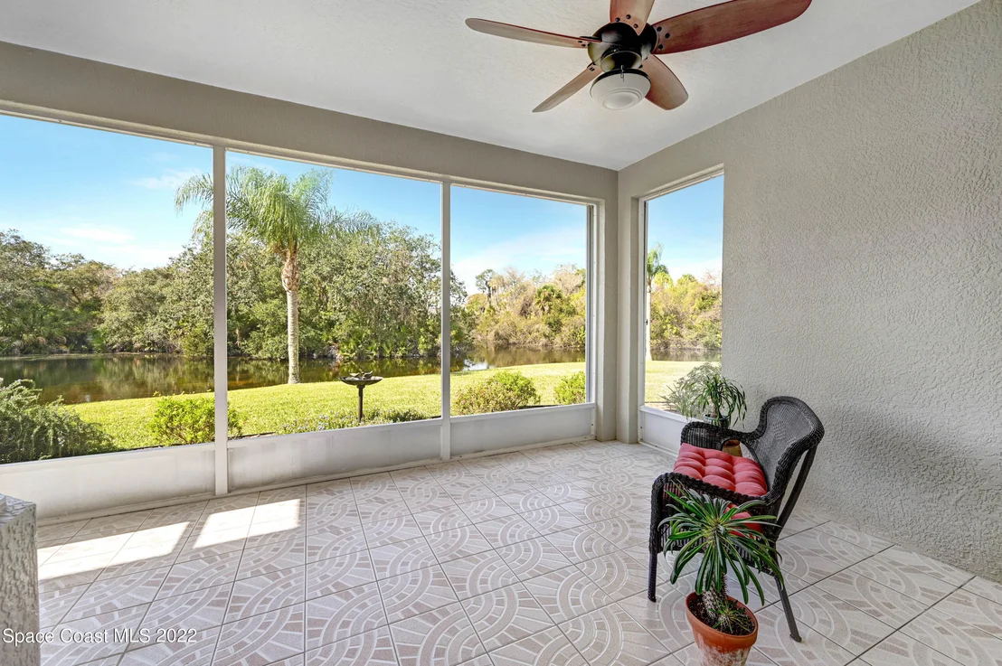 Photo of 961 Palm Brook Drive