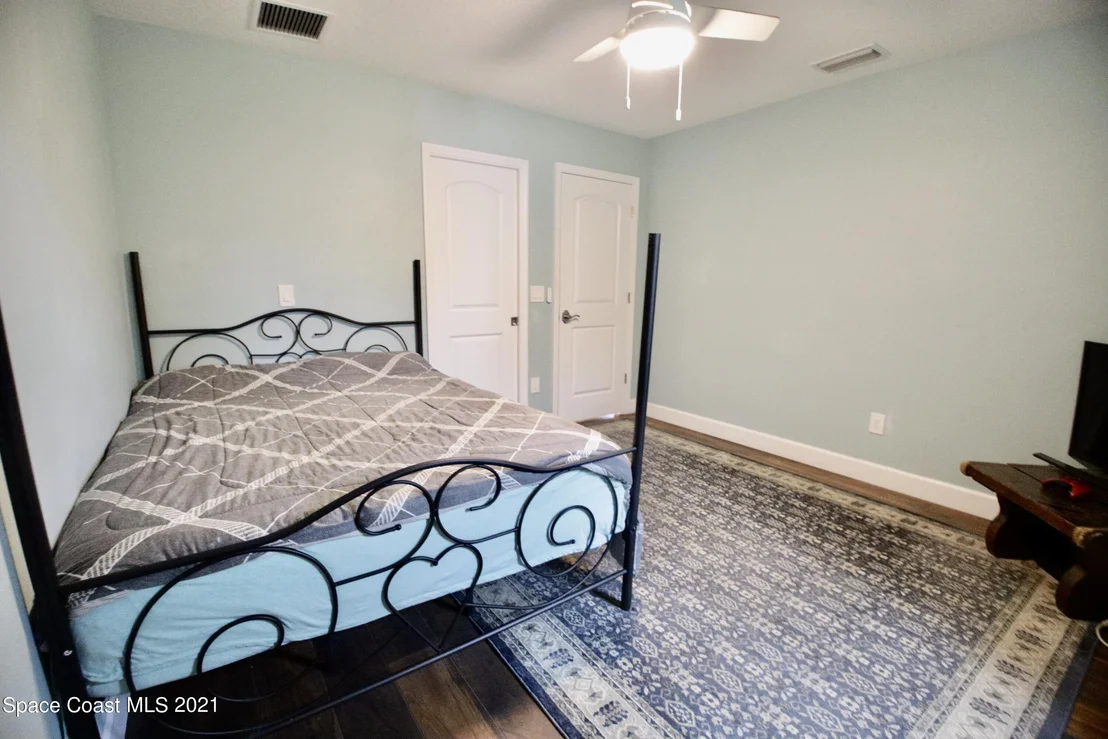Photo of 9026 85th Place