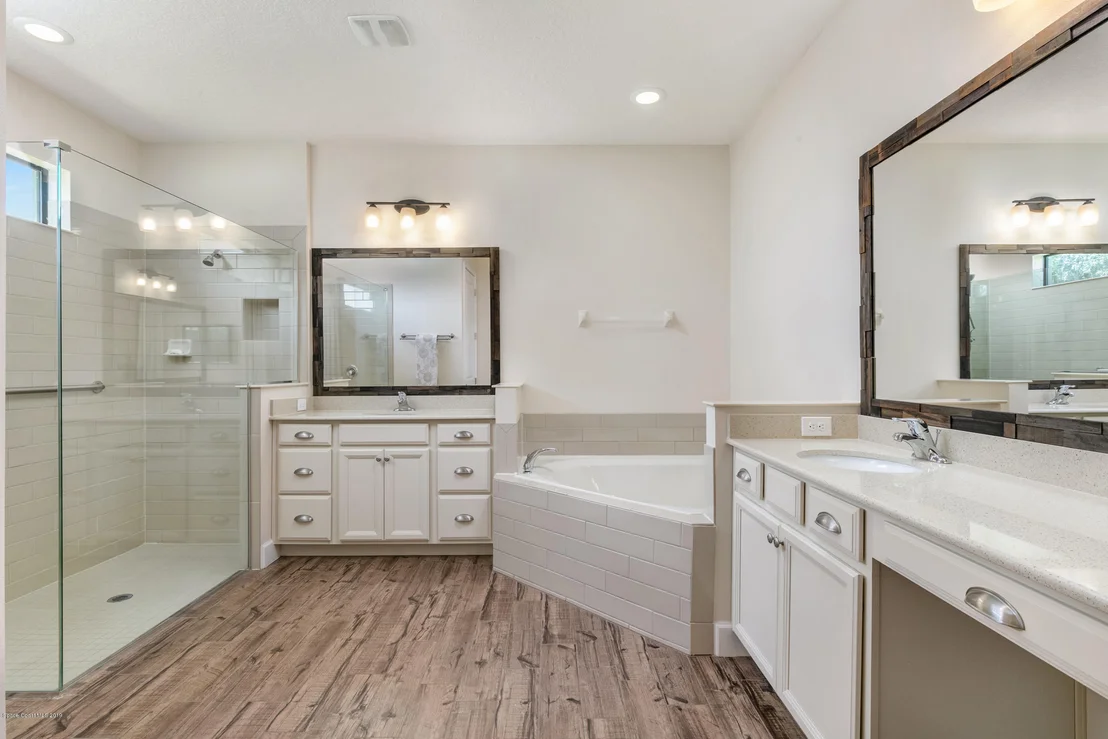 Photo of 5220 Waterside Vista Lane