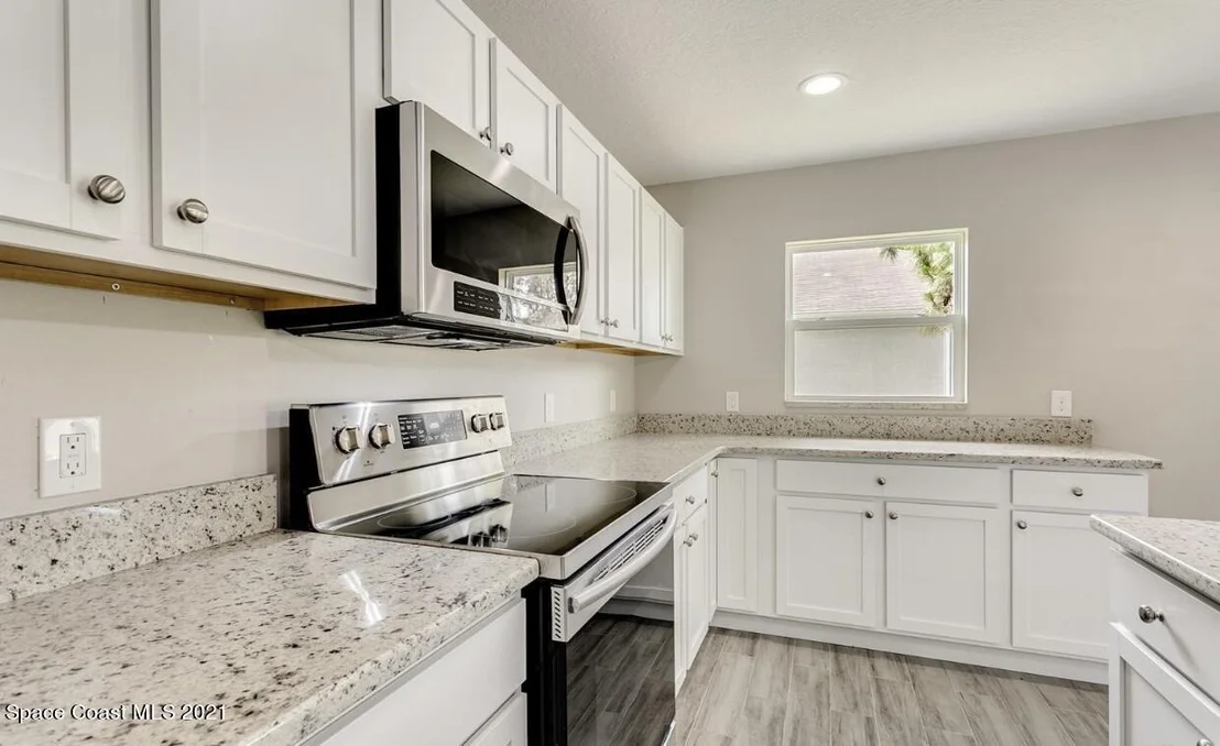 Photo of 1738 Hydrangea Road