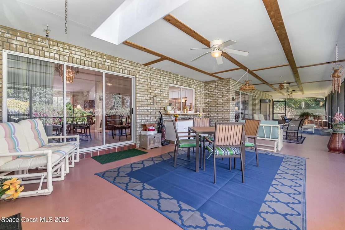 Photo of 4050 Burkholm Road