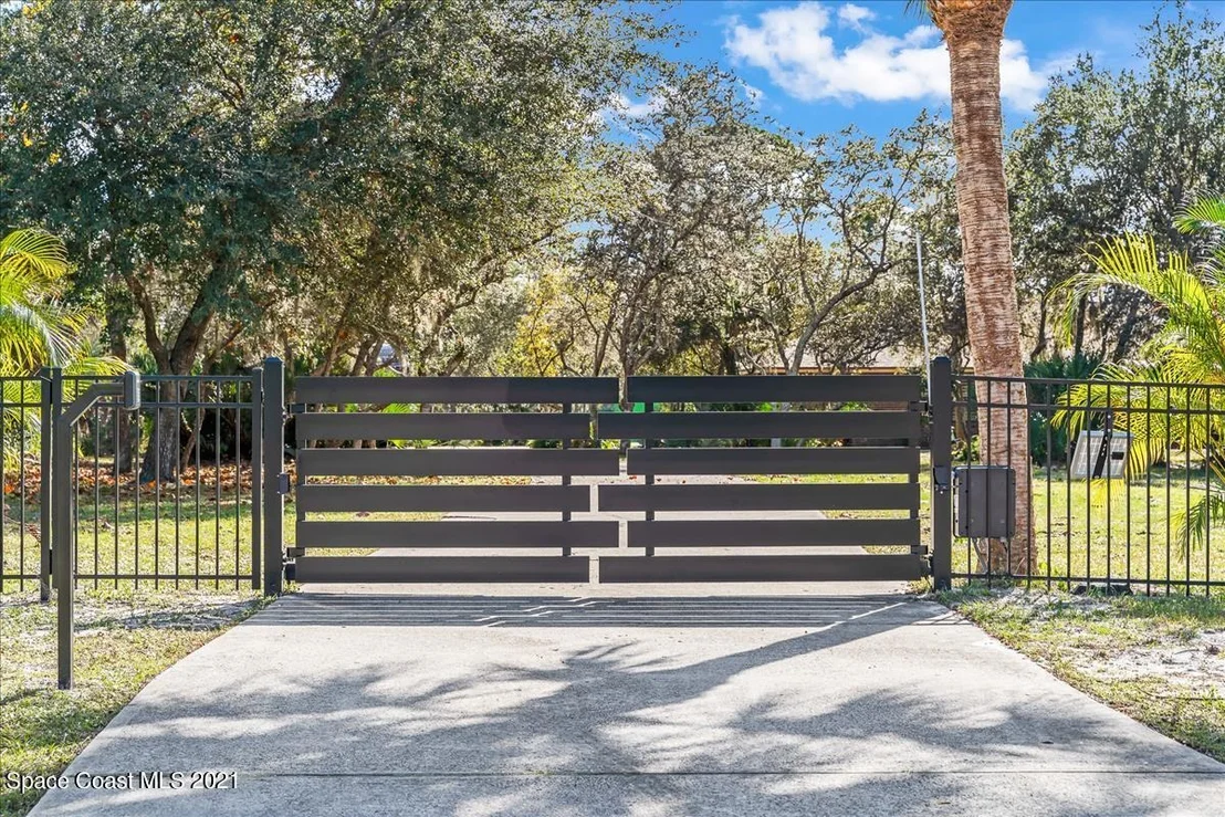 Photo of 3559 James Road