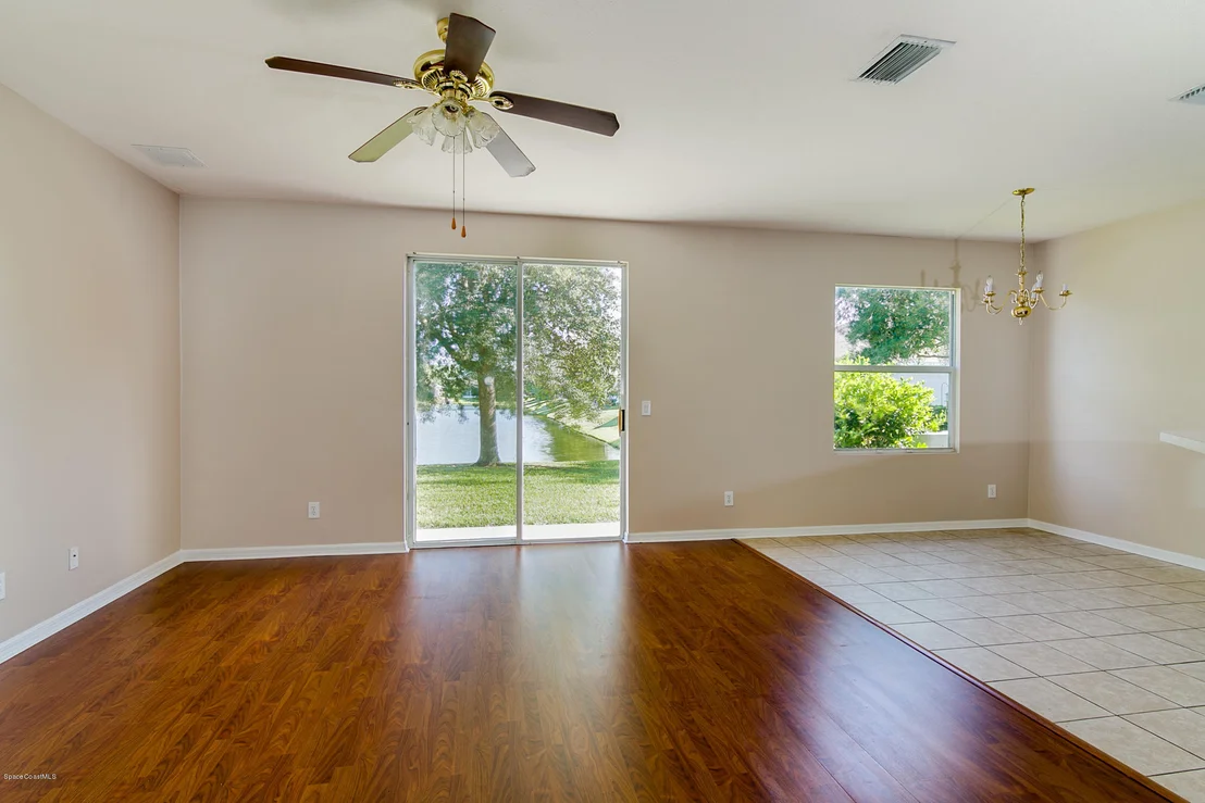 Photo of 621 Cressa Circle