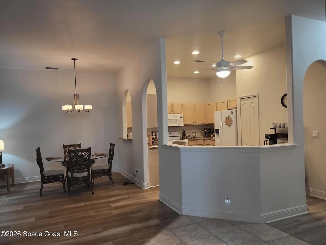 Photo of 1177 Eleuthera Drive NE
