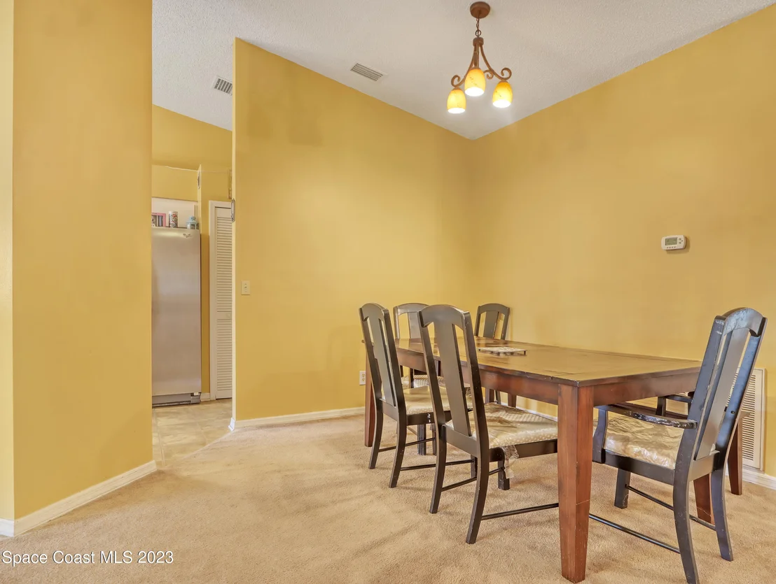 Photo of 958 Lyons Circle NW