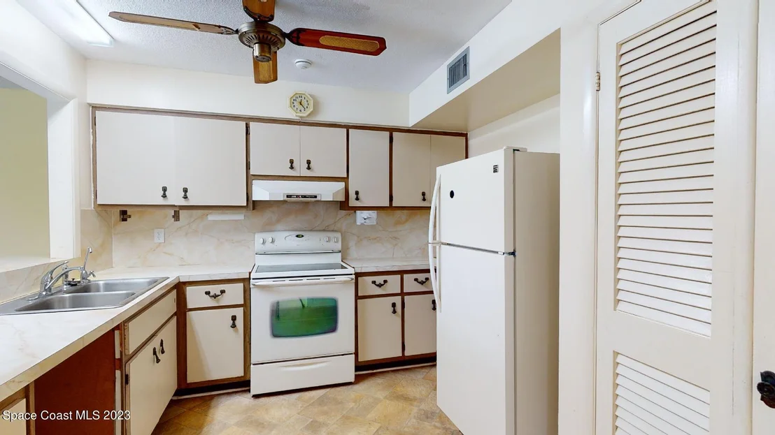 Photo of 813 Vance Circle NE