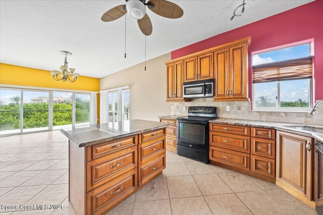 Photo of 5135 Palm Drive