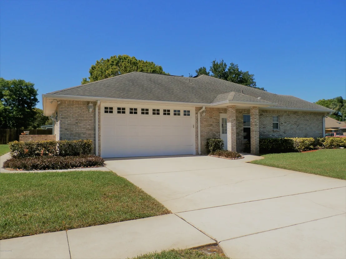 Photo of 903 Whisperpine Drive