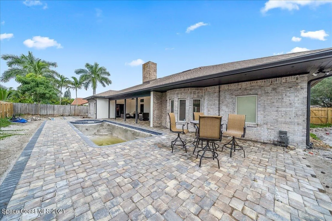 Photo of 629 Hummingbird Drive