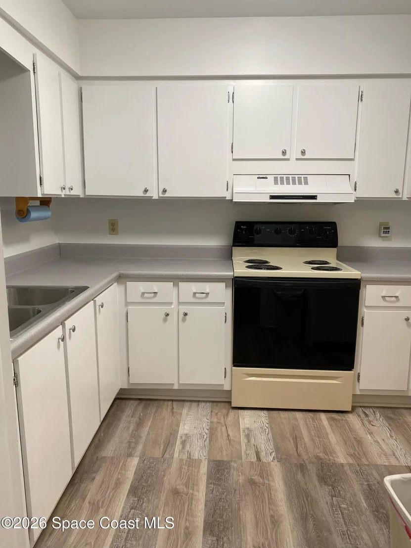 Photo of 1073 Coronado Drive