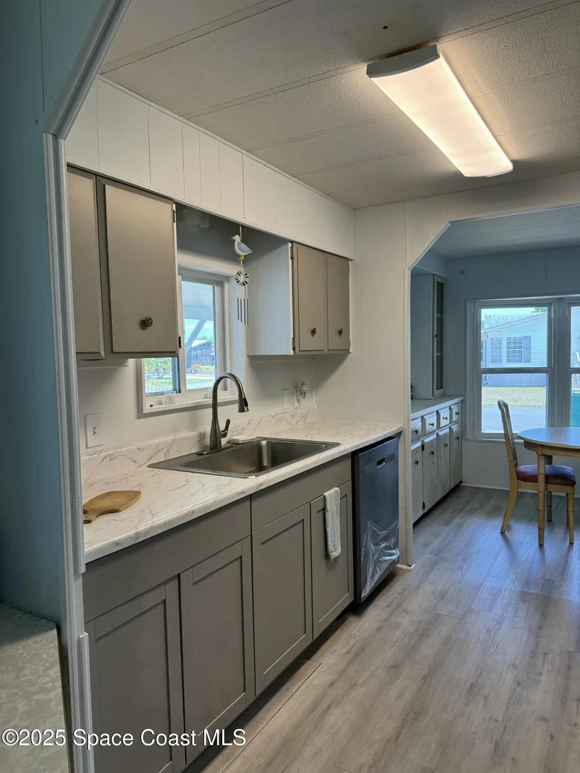 Photo of 939 Laurel Circle